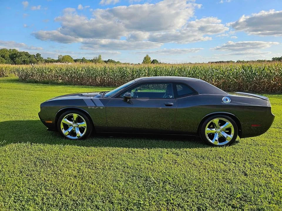 2013 Dodge Challenger 3rd Gen - Image 3 of 10