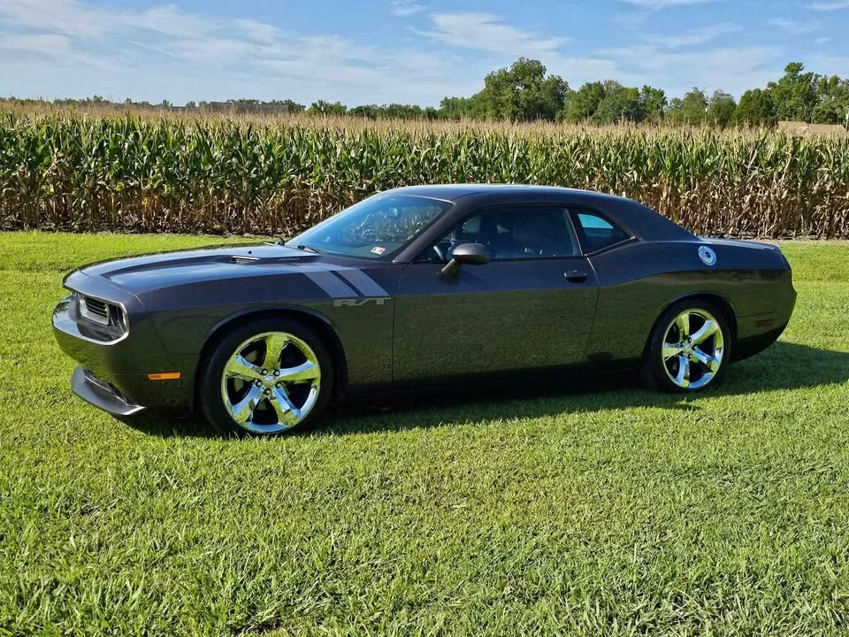 2013 Dodge Challenger 3rd Gen - Image 2 of 10