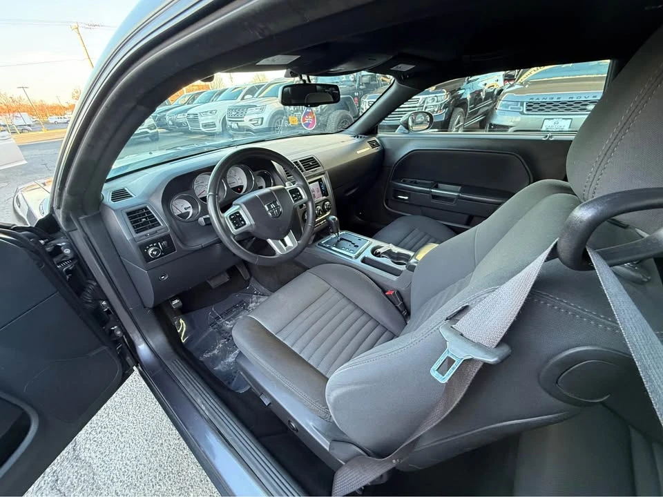 2013 Dodge Challenger 3rd Gen - Image 10 of 20