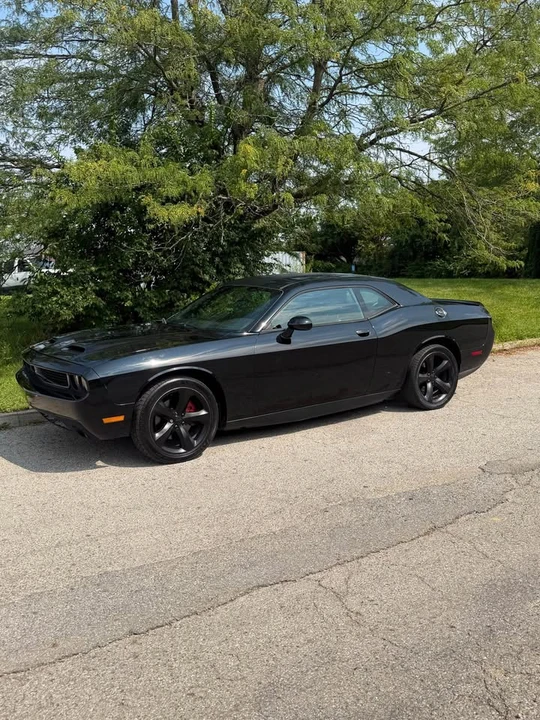 2013 Dodge Challenger 3rd Gen - Image 3 of 11