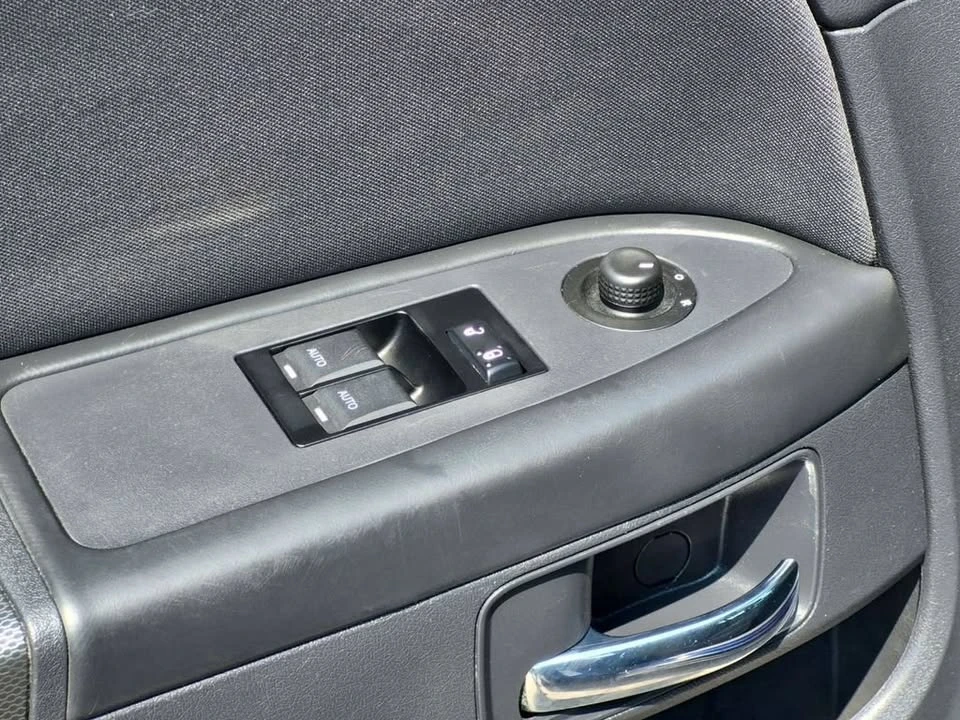 2013 Dodge Challenger 3rd Gen - Image 15 of 20