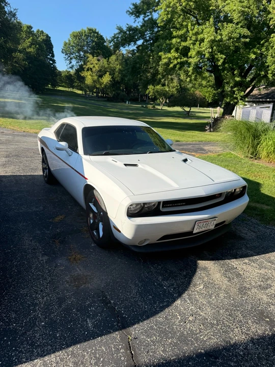 2013 Dodge Challenger 3rd Gen - Image 3 of 11
