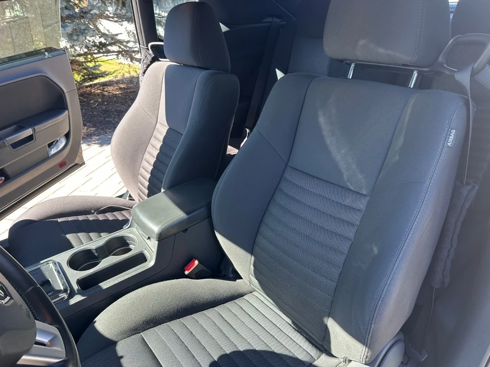 2013 Dodge Challenger 3rd Gen - Image 19 of 21