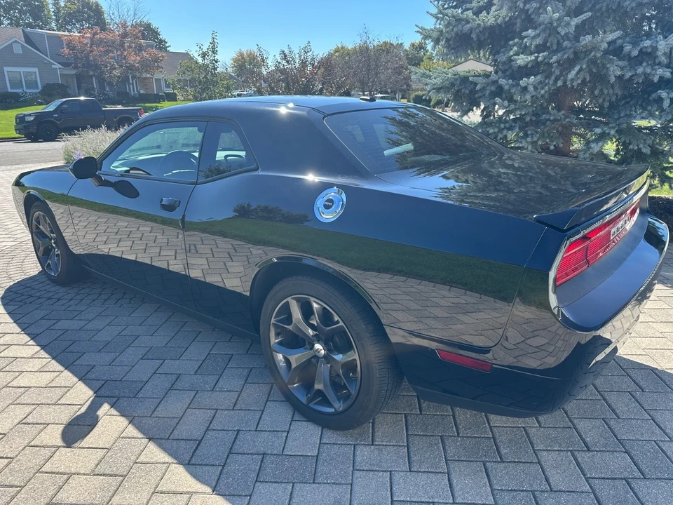 2013 Dodge Challenger 3rd Gen - Image 3 of 21