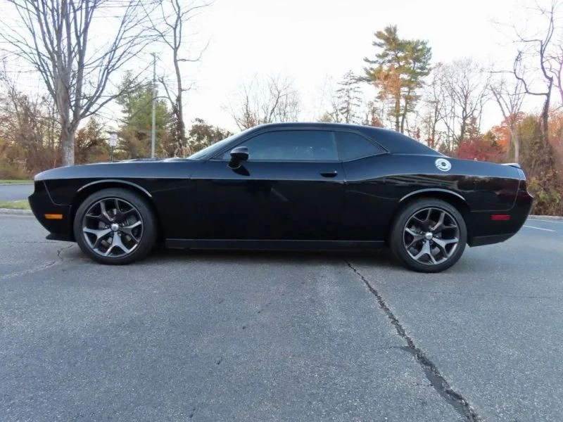 2013 Dodge Challenger 3rd Gen - Image 5 of 12