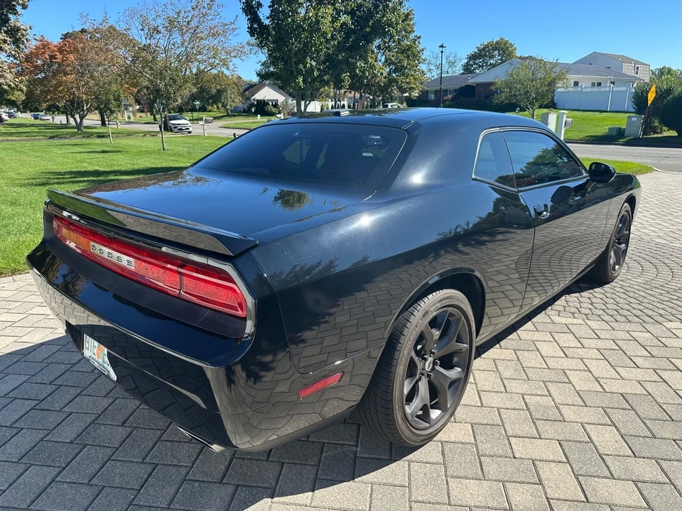 2013 Dodge Challenger 3rd Gen - Image 5 of 21