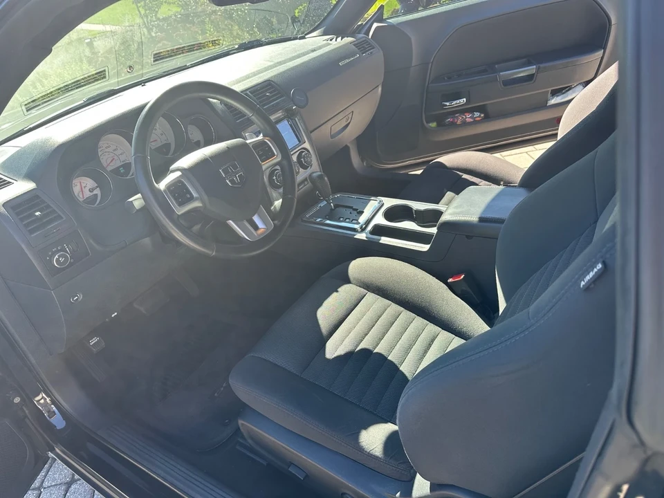 2013 Dodge Challenger 3rd Gen - Image 17 of 21