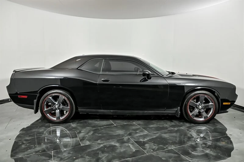 2013 Dodge Challenger 3rd Gen - Image 10 of 26
