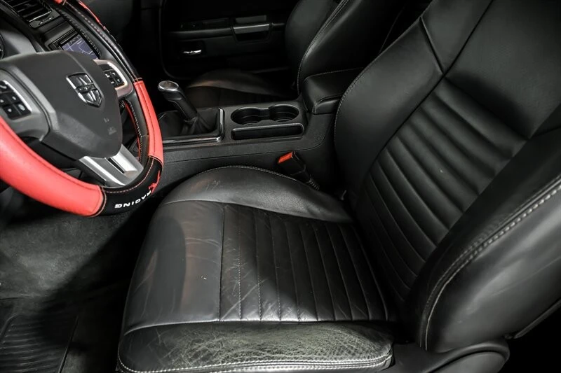 2013 Dodge Challenger 3rd Gen - Image 15 of 26