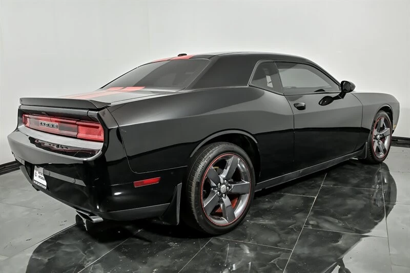 2013 Dodge Challenger 3rd Gen - Image 9 of 26