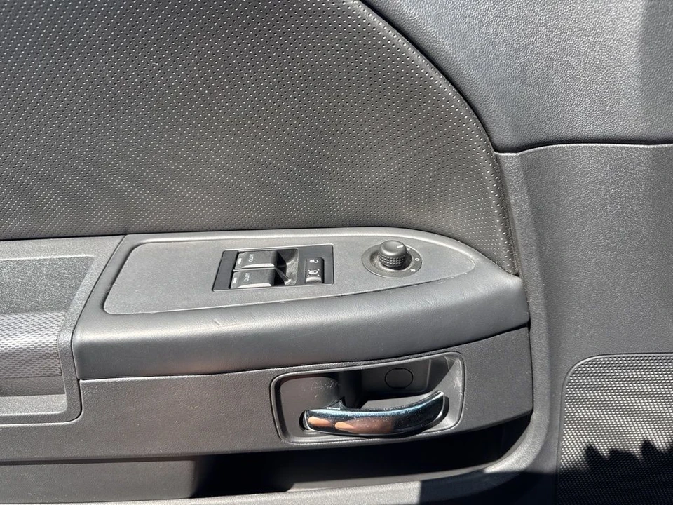 2013 Dodge Challenger 3rd Gen - Image 19 of 21