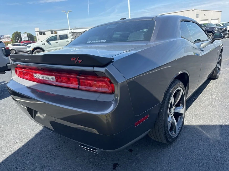2013 Dodge Challenger 3rd Gen - Image 5 of 21