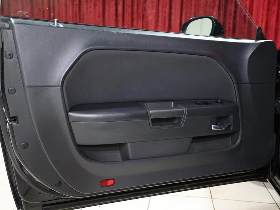 2013 Dodge Challenger 3rd Gen - Image 10 of 19