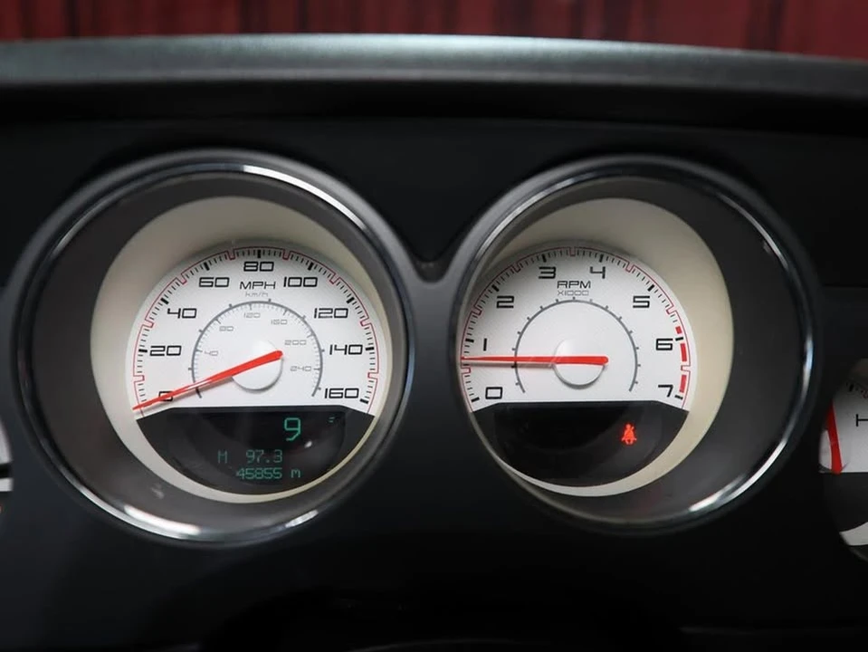 2013 Dodge Challenger 3rd Gen - Image 15 of 18