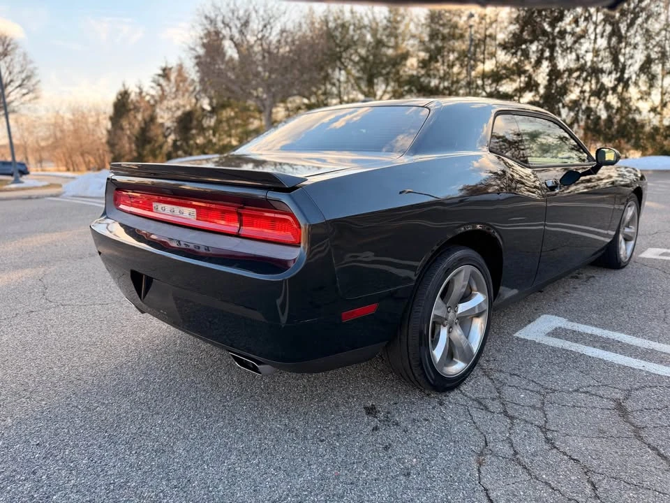 2013 Dodge Challenger 3rd Gen - Image 7 of 19