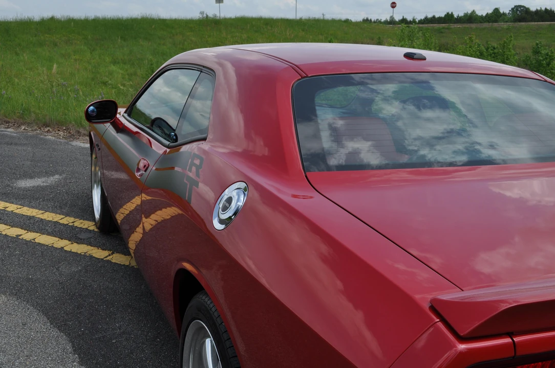 2013 Dodge Challenger 3rd Gen - Image 13 of 31
