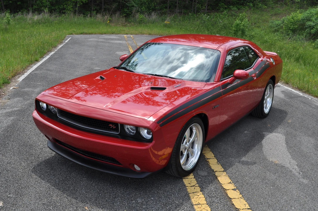 2013 Dodge Challenger 3rd Gen - Image 7 of 31