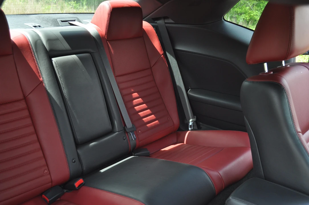 2013 Dodge Challenger 3rd Gen - Image 30 of 31