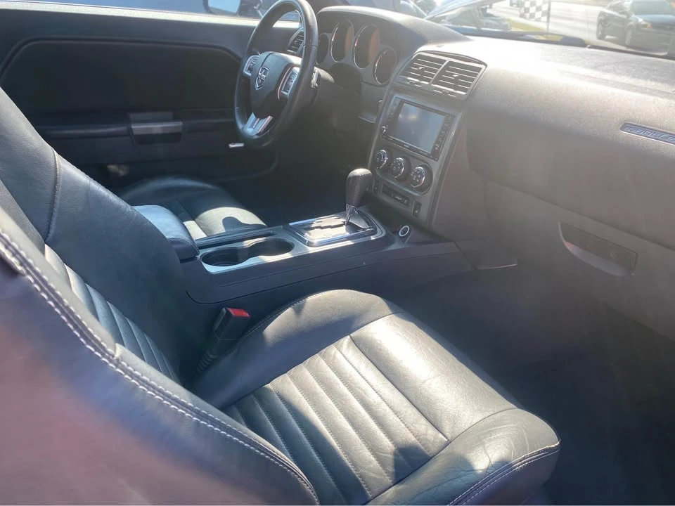 2013 Dodge Challenger 3rd Gen - Image 5 of 8