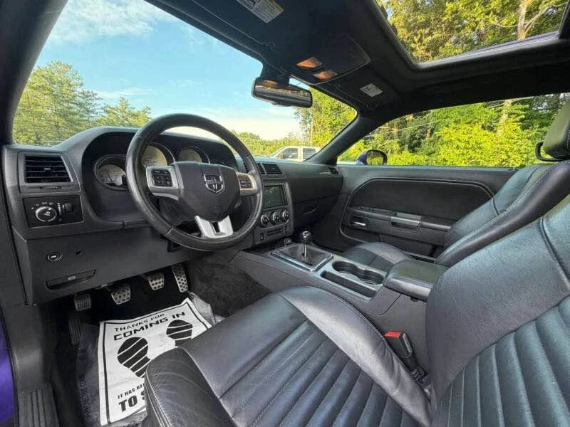 2013 Dodge Challenger 3rd Gen - Image 9 of 15