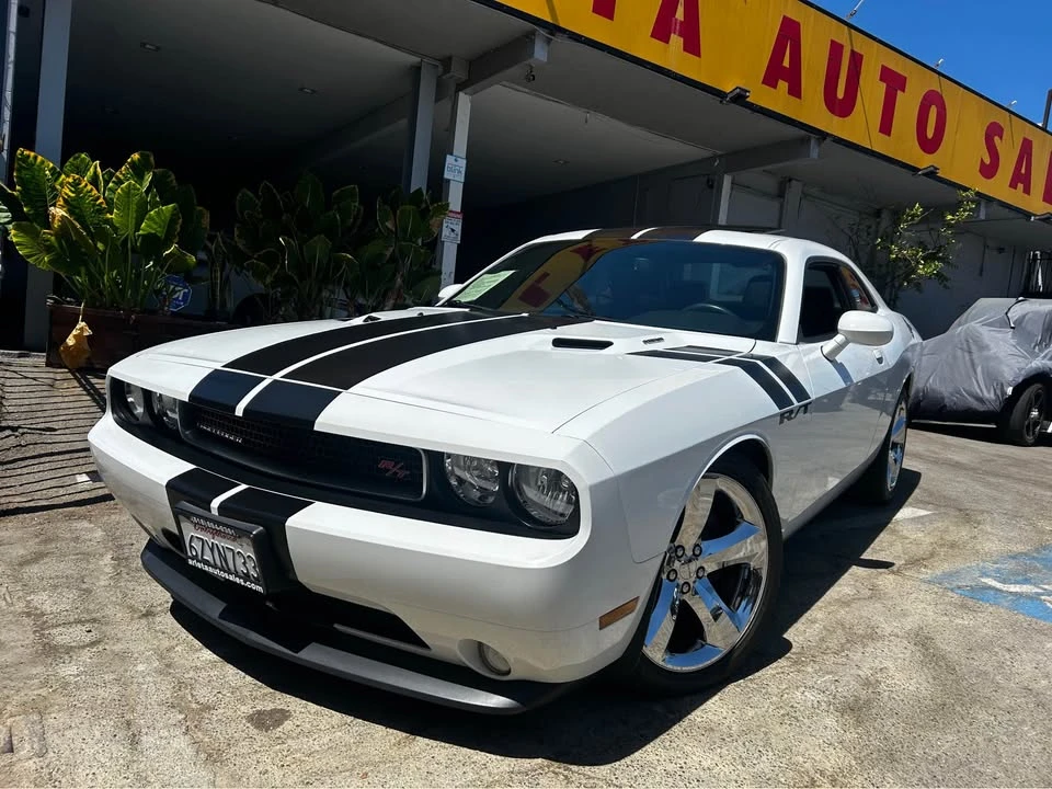 2013 Dodge Challenger 3rd Gen - Image 2 of 8