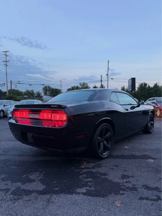 2013 Dodge Challenger 3rd Gen - Image 4 of 11