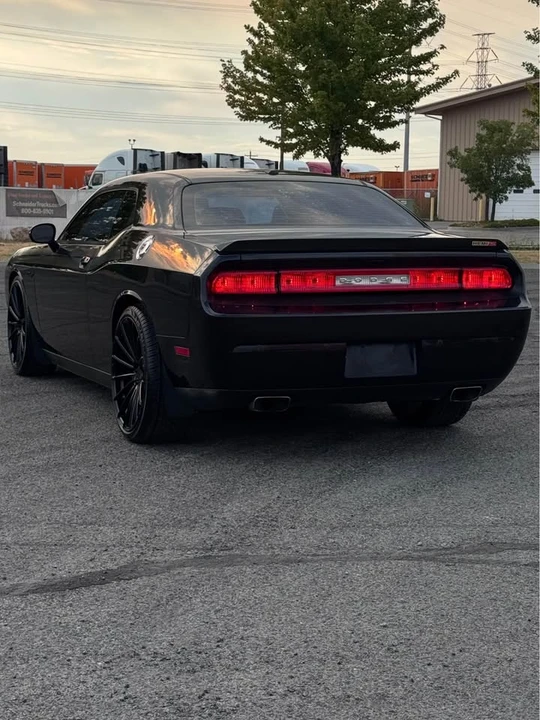 2013 Dodge Challenger 3rd Gen - Image 5 of 15