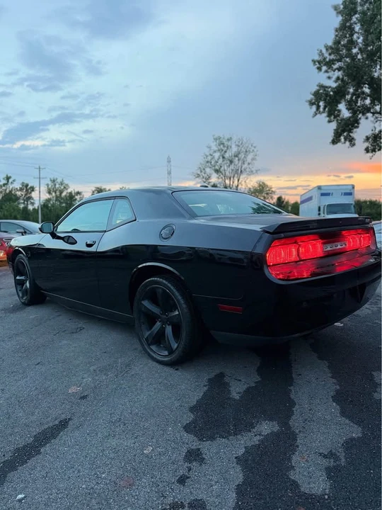 2013 Dodge Challenger 3rd Gen - Image 7 of 11