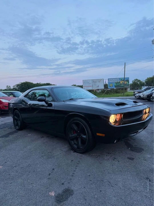2013 Dodge Challenger 3rd Gen - Image 3 of 11