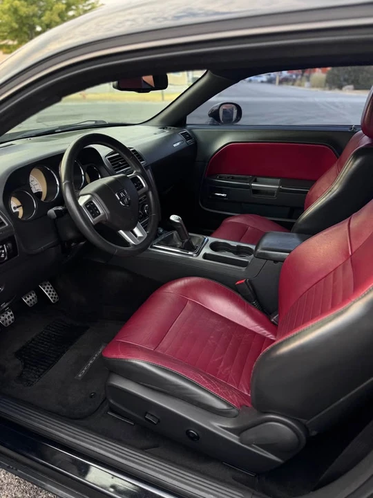 2013 Dodge Challenger 3rd Gen - Image 7 of 15