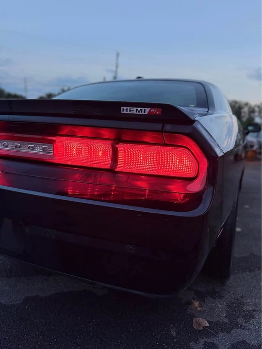 2013 Dodge Challenger 3rd Gen - Image 6 of 11