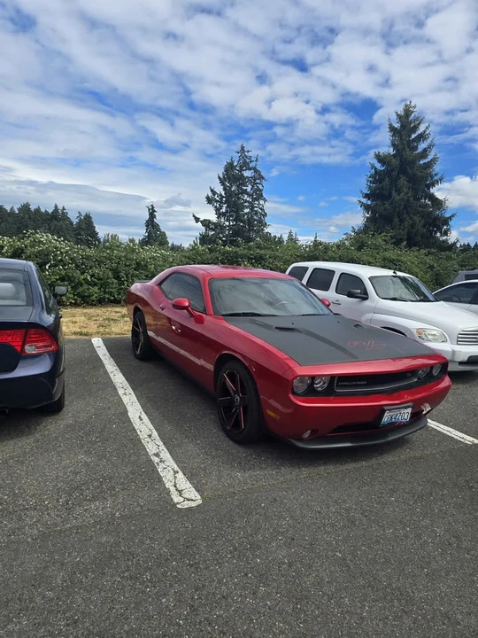2013 Dodge Challenger 3rd Gen - Image 2 of 11