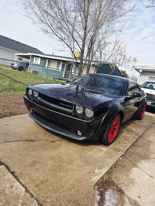 2013 Dodge Challenger 3rd Gen - Image 2 of 7