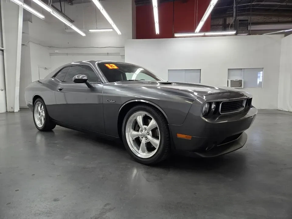 2013 Dodge Challenger 3rd Gen - Image 4 of 9