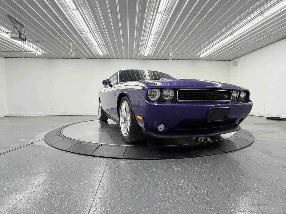 2013 Dodge Challenger 3rd Gen - Image 11 of 31