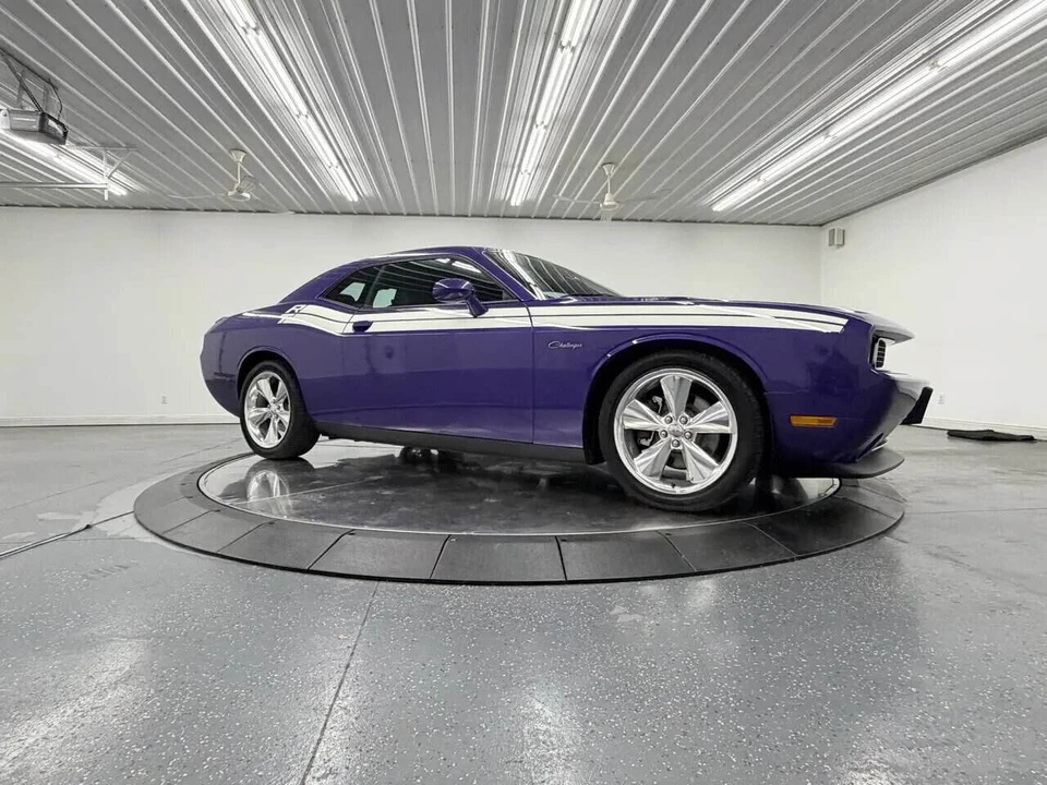 2013 Dodge Challenger 3rd Gen - Image 14 of 31
