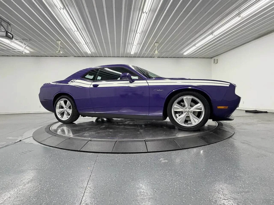 2013 Dodge Challenger 3rd Gen - Image 16 of 31