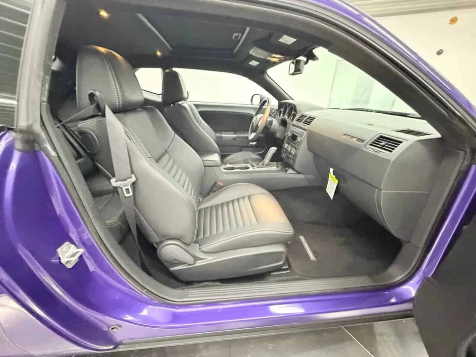 2013 Dodge Challenger 3rd Gen - Image 20 of 31