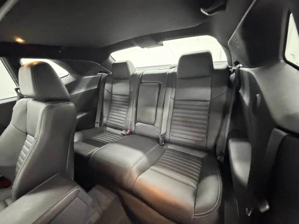 2013 Dodge Challenger 3rd Gen - Image 18 of 31