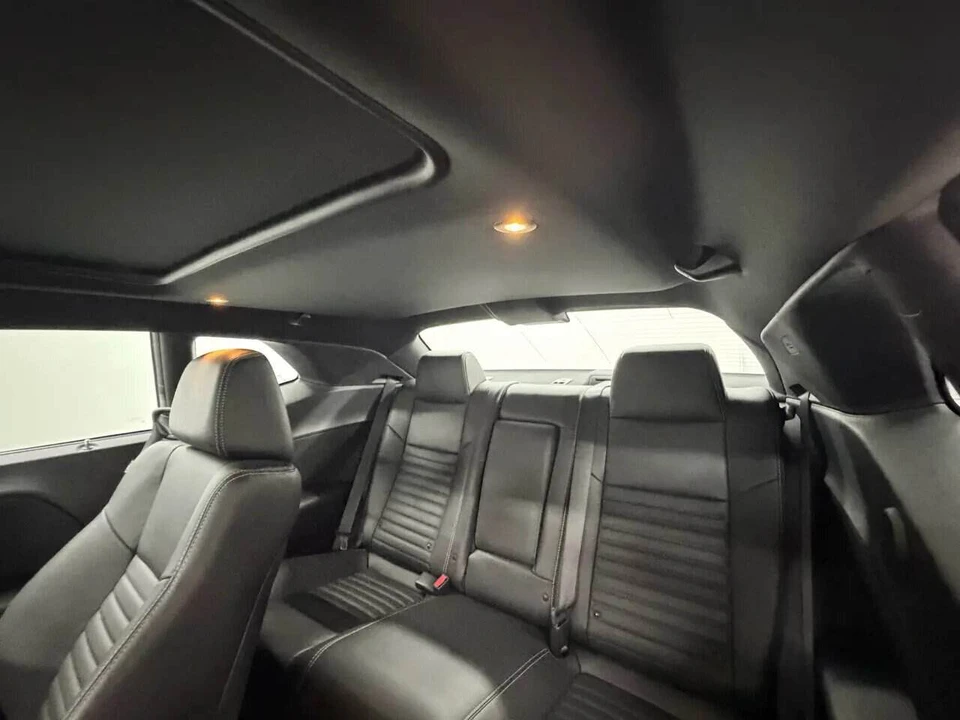 2013 Dodge Challenger 3rd Gen - Image 25 of 31