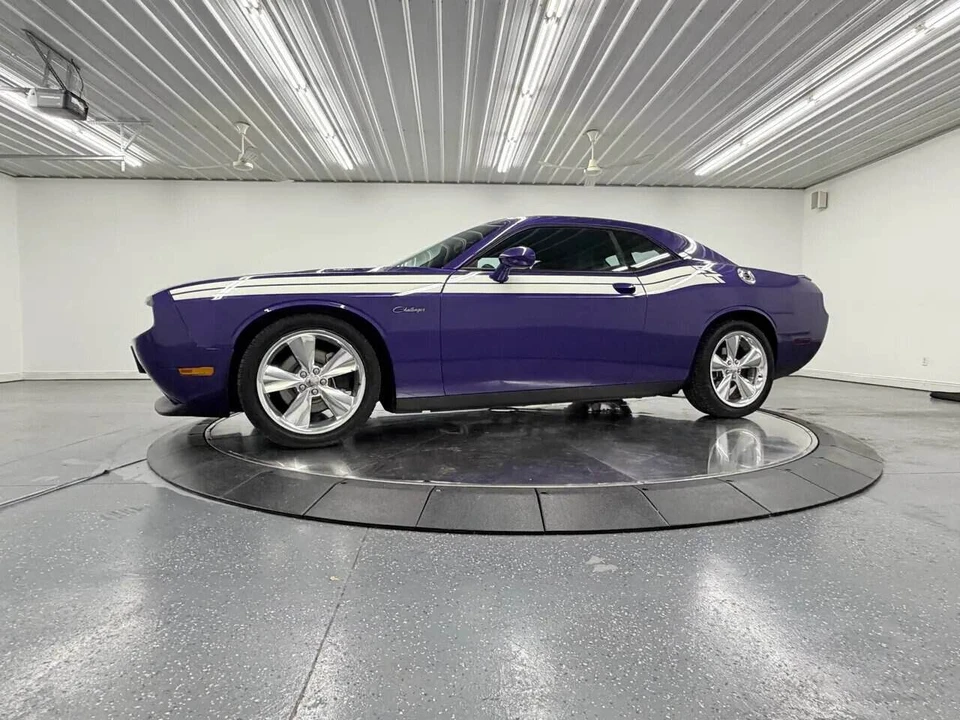 2013 Dodge Challenger 3rd Gen - Image 2 of 31