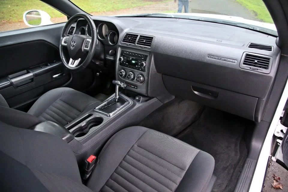 2013 Dodge Challenger 3rd Gen - Image 10 of 14