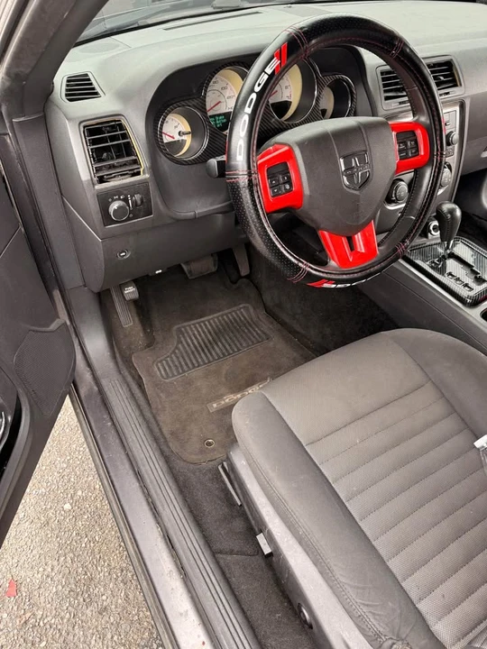 2013 Dodge Challenger 3rd Gen - Image 9 of 14