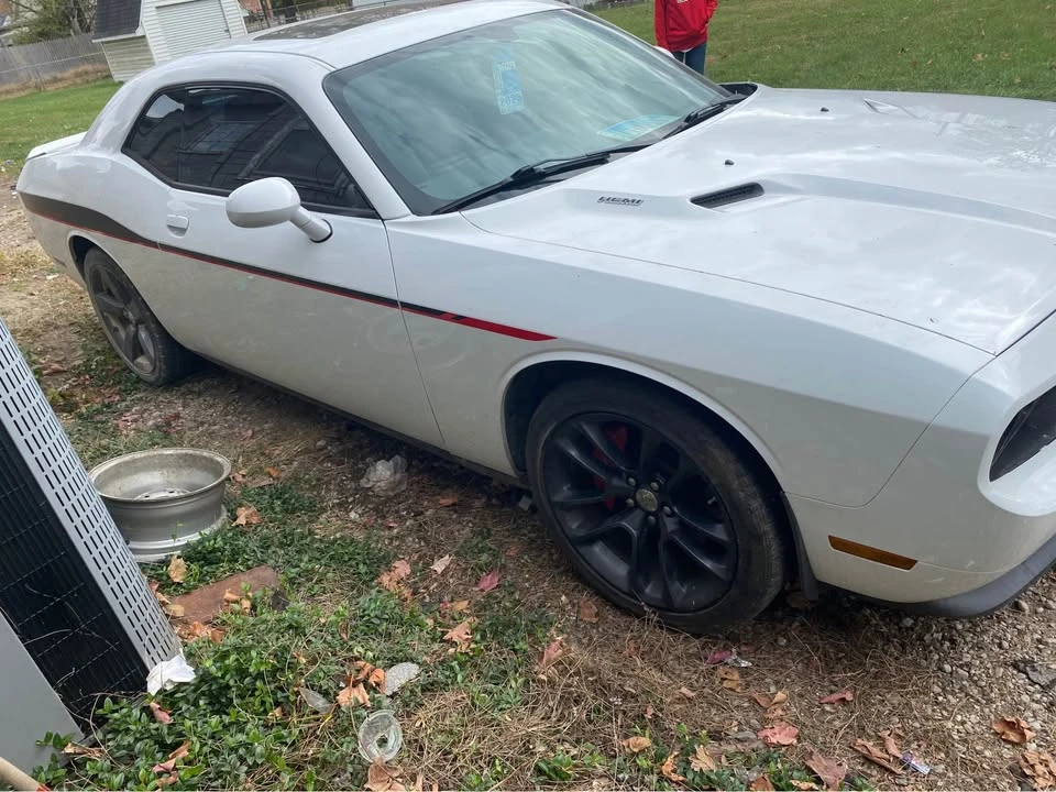 2013 Dodge Challenger 3rd Gen - Image 4 of 10