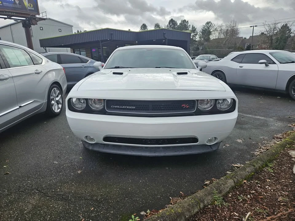2013 Dodge Challenger 3rd Gen - Image 9 of 11