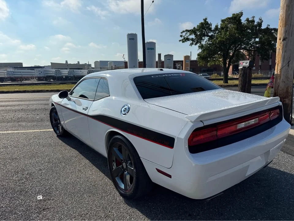 2013 Dodge Challenger 3rd Gen - Image 6 of 13