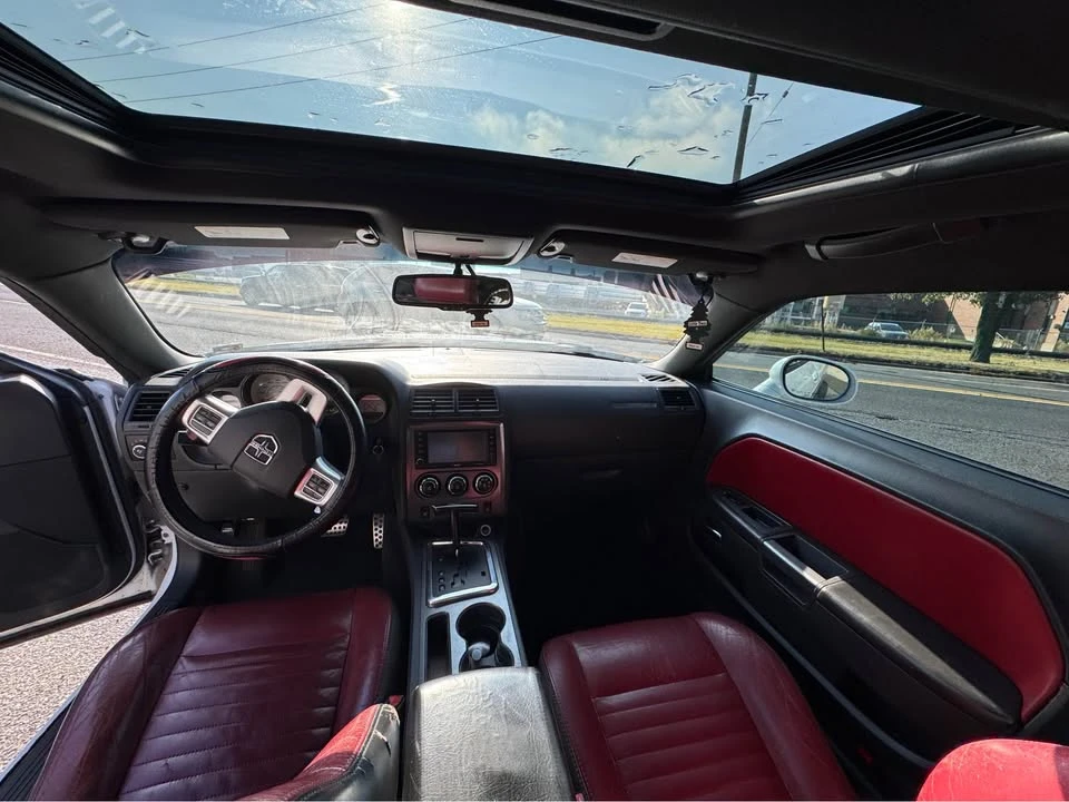 2013 Dodge Challenger 3rd Gen - Image 9 of 13