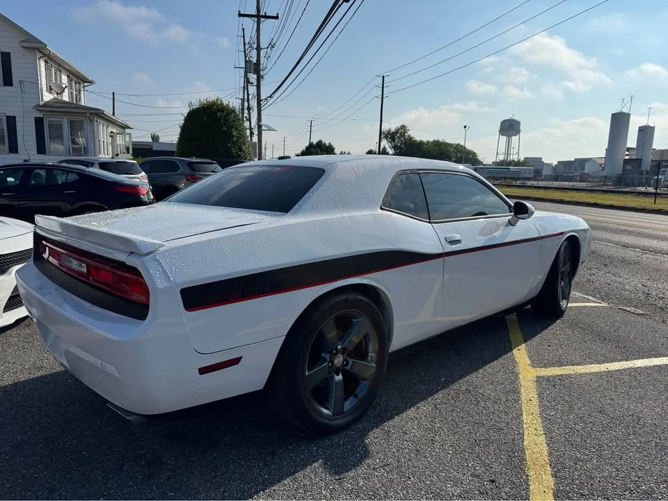 2013 Dodge Challenger 3rd Gen - Image 4 of 13