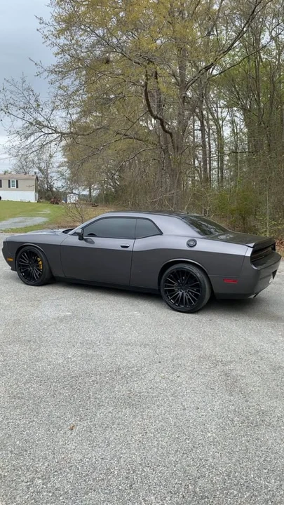 2013 Dodge Challenger 3rd Gen - Image 5 of 12