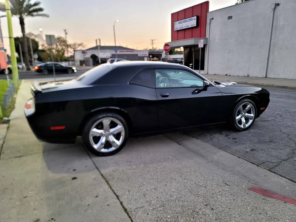 2013 Dodge Challenger 3rd Gen - Image 8 of 16